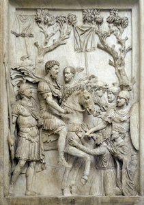 Den romerske keiseren Marcus Aurelius benåder de beseirede fiendene, ca. 176-180 (marmorrelieff) av Roman