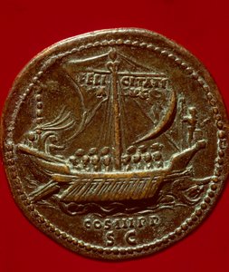 Romersk kunst: mynt av keiser Hadrian (eller Adrien) (76-138 e.Kr.) som representerer en imperial galere. 119 e.Kr. Paris, B.N. av Roman