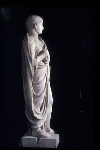 Togate-statue av den unge Nero, ca. 50 AD (marmor) av Roman
