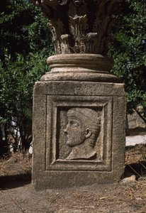 Arkitektonisk element, høykeisertid (27 e.Kr.–395 f.Kr.) av Roman Imperial Period