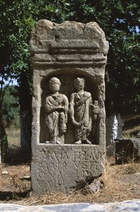 Stela med to menneskeskikkelser, High Imperial Period (27 BC-395 AD) av Roman Imperial Period