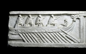 Et krigsskip (lavt relieff) av Roman Roman
