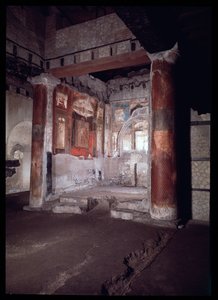 Alter for tempelet (høyskolen) til augustales, 5. århundre f.Kr.-1. århundre e.Kr av Roman Roman