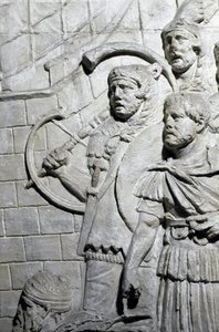 Romersk kunst: "" Romerske krigere under den første krigen i Dacia"" Form fra 1862 som gjengir basrelieffene av søylen til Trajan (søylen Trajane) (Colonna Traiana) i Roma bygget under keiser Trajans regjeringstid (53-117) . Trajane-søy av Roman Roman