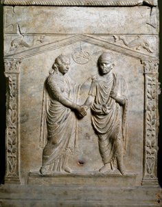 Romersk kunst: begravelsesalter dekorerer scenen for et bryllup (Junctio dextrarum). Lav lindring. Roma, Museo Nazionale Romano av Roman Roman