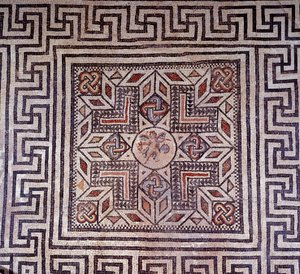 Romersk kunst: mosaikk med geometriske figurer. Nimes, arkeologisk museum. av Roman Roman