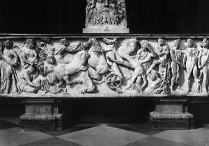 Sarkofag med Phaethons fall (marmor) av Roman Roman