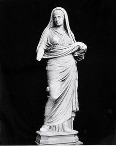Vestal Virgin (marmor) (s/hvitt bilde) av Roman Roman
