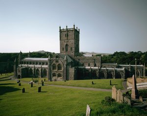 Romansk kunst: utsikt over St. David-kirken bygget mellom det 6. og 12. århundre. Saint David