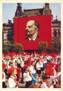 1. mai-parade på Røde plass i Moskva av Russian Photographer