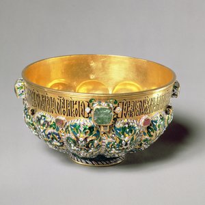 Preget skålsett med cabouchon-edelstener og polykrom dekor, 1653 (gull med edelstener og perler)