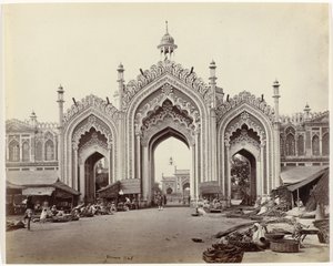 Port for basaren i Hosseinabad, Lucknow Gateway of the Hooseinabad Bazaar (original tittel)