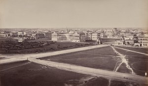 Calcutta. Oversiktsbilde. Regjeringsbygningen i forgrunnen av Samuel Bourne