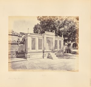 Delhi; Mirza Jehangirs grav. Dette er et stykke vakkert marmorarbeid av Samuel Bourne