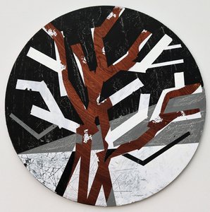 Twixt Heaven & Earth X-B (akryl på sirkulært bord) av Sara Hayward