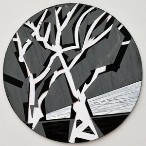 Twixt Heaven & Earth XV-B (akryl på sirkulært bord) av Sara Hayward