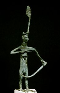 Nuragisk kultur (nuraghi) sardinsk: bueskytterstatuett i bronse. 8.-7. århundre f.Kr. Cagliari, Nasjonalt arkeologisk museum, Sardinia, Italia