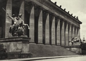 Berlin: Altes Museum; Det gamle museet (s/hvitt bilde)