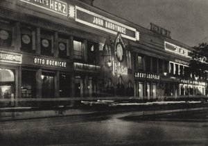 Berlin: Augusta Viktoria-Platz (s/hvitt bilde) av Sasha Stone