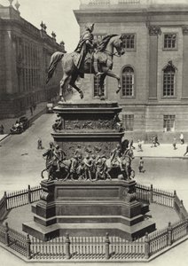 Berlin: Monument til Fredrik den store; Monument til Fredrik den store (s/hvitt bilde) av Sasha Stone