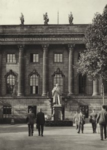 Berlin: Universitat; Universitetet (s/hvitt bilde) av Sasha Stone