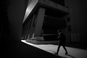 Byveien i lyset av Satoshi Hata