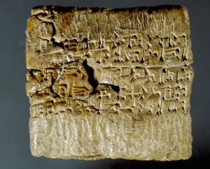 Assyrisk sivilisasjon: gravert boks med kileskriftfigurer om produksjon av to sølvgruver. Istanbul, arkeologisk museum