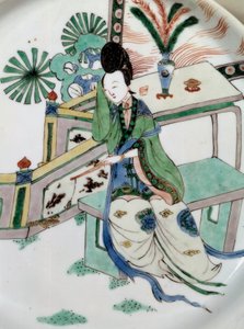 Kinesisk kunst: damen revers på en benk. Maleri på porselen fra 1700-tallet. Paris, Guimet-museet, Nasjonalmuseet for asiatisk kunst av School Chinese
