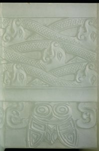 Detalj av et arkaistisk kar og omslag, Tulu, Qianlong-perioden (1736-95) (blek celadon jade) (se også 619015) av School Chinese
