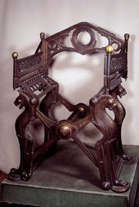 Merovingerkunst: lenestol eller trone av Dagobert I (602/605-638). laget i gylden bronse på 700-900-tallet. Fra skatten til klosteret Saint-Denis. Paris, B.N.