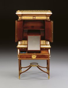 En russisk ormolu-montert hvit marmor og mahogni bonheur du jour, ca. 1790 (ormolu, marmor og mahogni) av School Russian