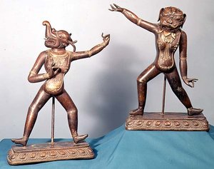 To figurer av Dakinis (bronse) av School Tibetan