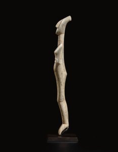 Kykladisk liggende kvinneskikkelse, navnestykke til Schuster-mesteren, Early Cycladic II, ca. 2400 f.Kr. av Schuster Master