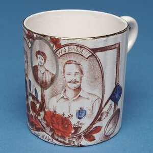 England v. Skottland suvenirkrus (keramikk)