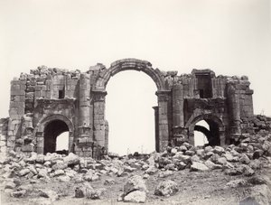 Hadrians bue ved inngangen til Jerash