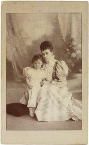 Storhertuginne Xenia Alexandrovna av Russland med datteren Irina, ca. 1882
