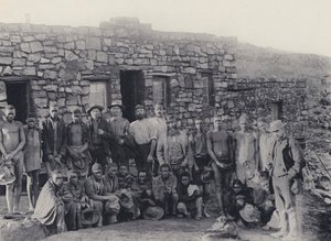 A Mining Group (s/hvitt bilde) av South African Photographer