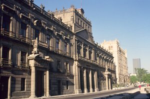 Utsikt over klosteret, grunnlagt i 1340 av Spanish School