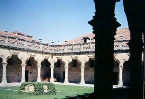 Utsikt over Patio de las Escuelas Menores av Spanish School