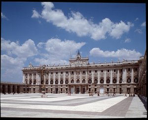 Utsikt over Det kongelige palass (1738-1755) (fotografi) av Spanish School