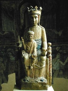 Jomfru og barn, katalansk skole, ca. 1200 (polykrom stein) av Spanish School