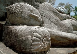 Det liggende bildet, som skildrer Buddhas parinirvana, skulptur, Gal Viharas tempel