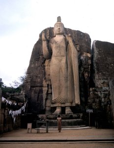 Den store Buddha av Avukana. Sri Lanka. 5. århundre. av Sri Lankan School
