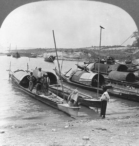 Båter på Irrawaddy-elven, Mingun, Burma, 1908 av Stereo Travel Co