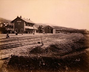 Stasjonshus ved Mallakah-Zahleh på jernbanelinjen Beirut til Damaskus (bilde) av Studio Bonfils