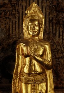 Stående Buddha, sent på 1200- til begynnelsen av 1300-tallet (gull) av Thai School