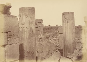 Karnak, Thotmes IIIs Lotus -kolonner