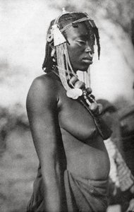 Arabisk kvinne i Sør-Sudan, Abu Matarik til Halfa, Sudan, 1925 1927.