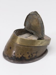 Hestehov blekkhus tilhørende kaptein William Tyrwhitt Drake, Royal Horse Guards, ca. 1829 (blekkhus, hestehov)