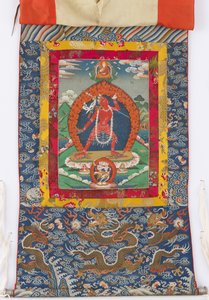 Dakini, maleri fra 1800-tallet, tekstilkanter fra 1800- og 1700-tallet av Tibetan School